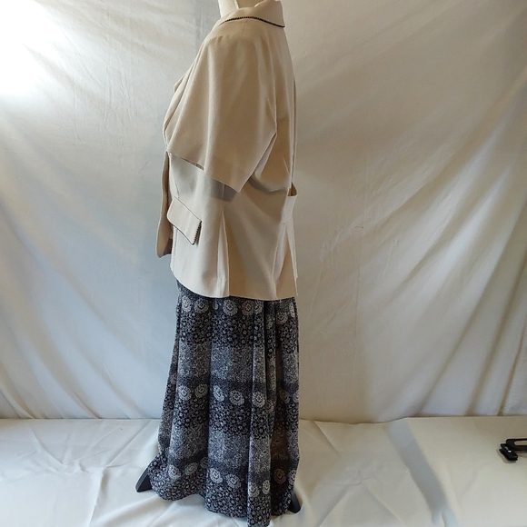 STUDIO I Two Piece Skirt Set Tan/Black Blazer & Floral Skirt set Size 14W - Picture 5 of 15